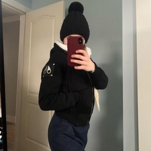 XS Moose Knuckles Bunny hoodie